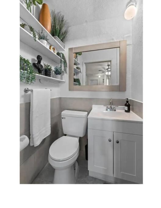 Inviting Oasis - Cozy, Spotless, And Comfortable Room Pahokee Bagian luar foto